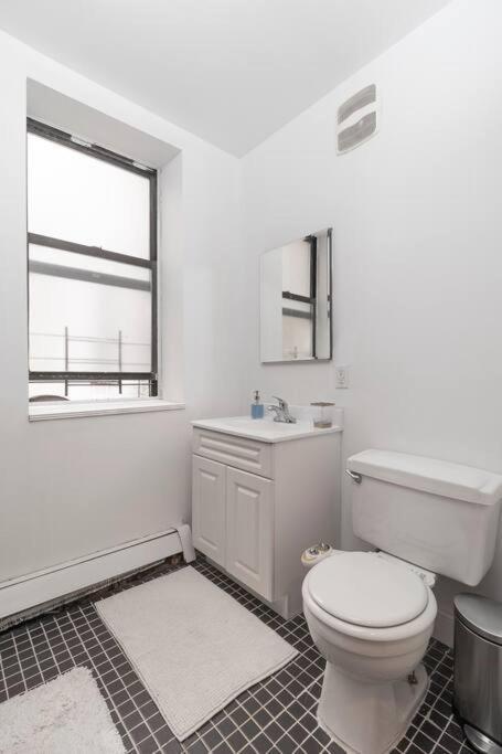 2Bed Bliss By Central Park North New York Kültér fotó