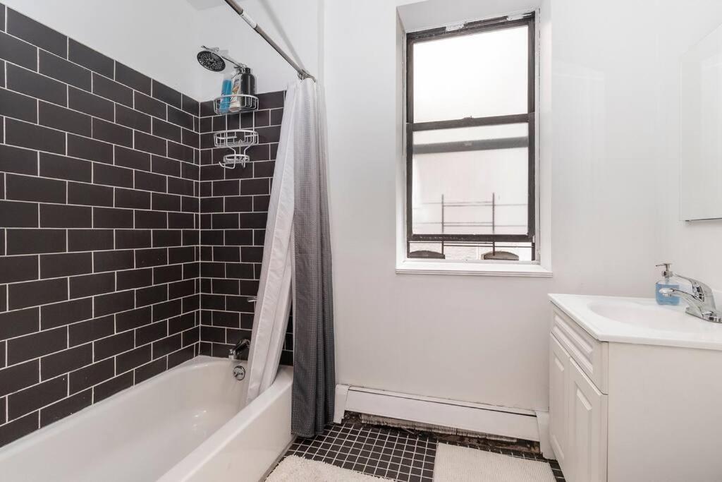 2Bed Bliss By Central Park North New York Kültér fotó